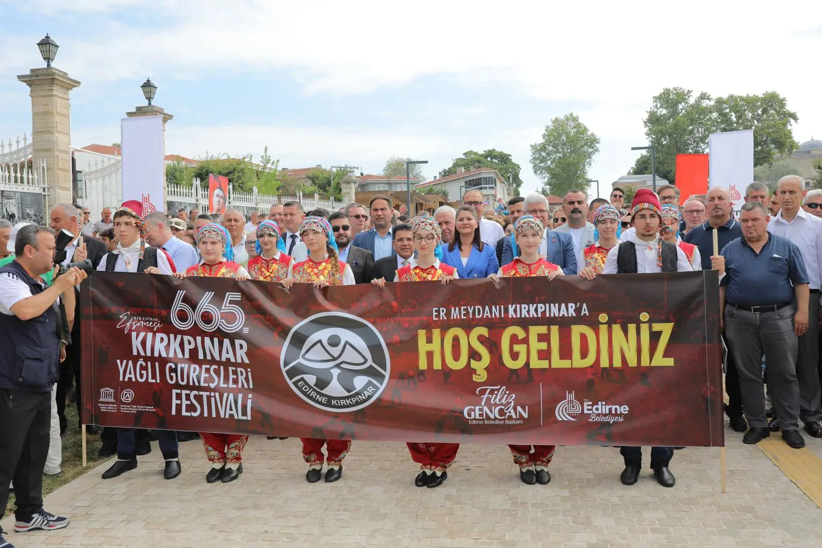 665 YILLIK EFSANE: KIRKPINAR YAĞLI GÜREŞLERİ’İNDE AĞA KARŞILAMA TÖRENİ GERÇEKLEŞTİRİLDİ galeri görseli